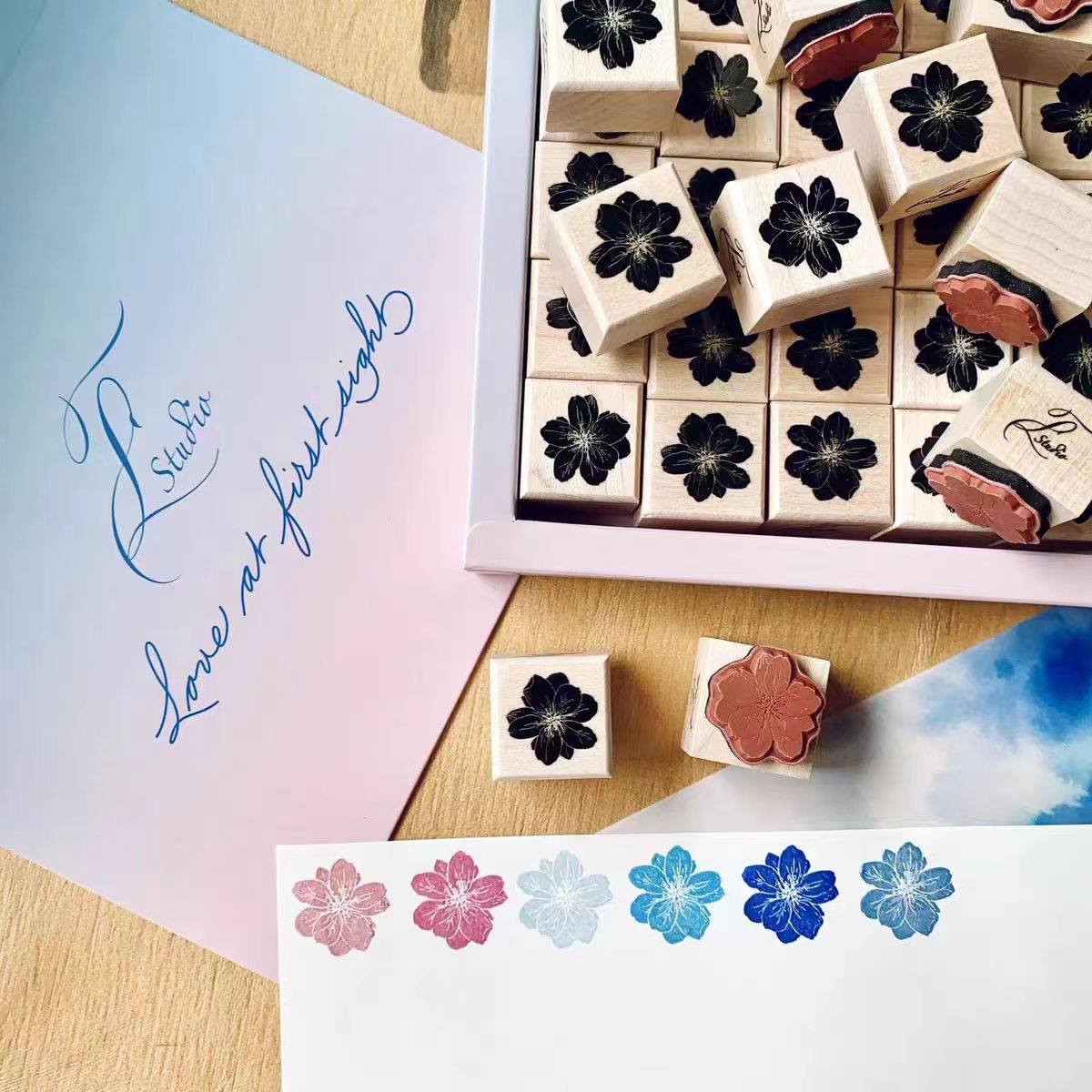 Wooden stamp (flower) 25mm*25mm